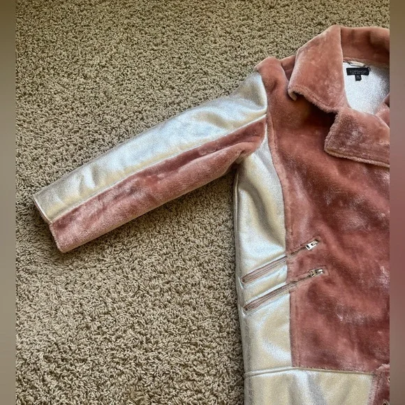 Pink and silver faux fur Topshop jacket - Picture 2 of 4